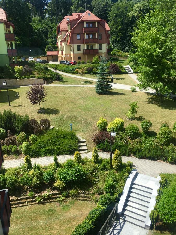 Apartament Parkowa Polana Z Ogrodem Leilighet Polanica-Zdrój Eksteriør bilde