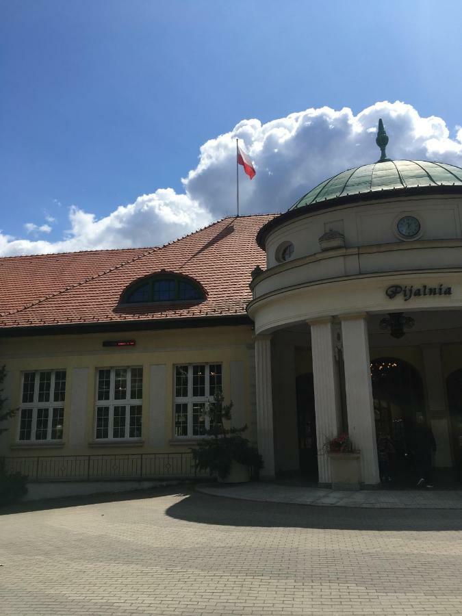 Apartament Parkowa Polana Z Ogrodem Leilighet Polanica-Zdrój Eksteriør bilde